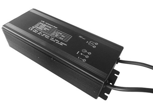 elektronischer MH Ballast CMH Philips CosmoPolis 160Hz CDM